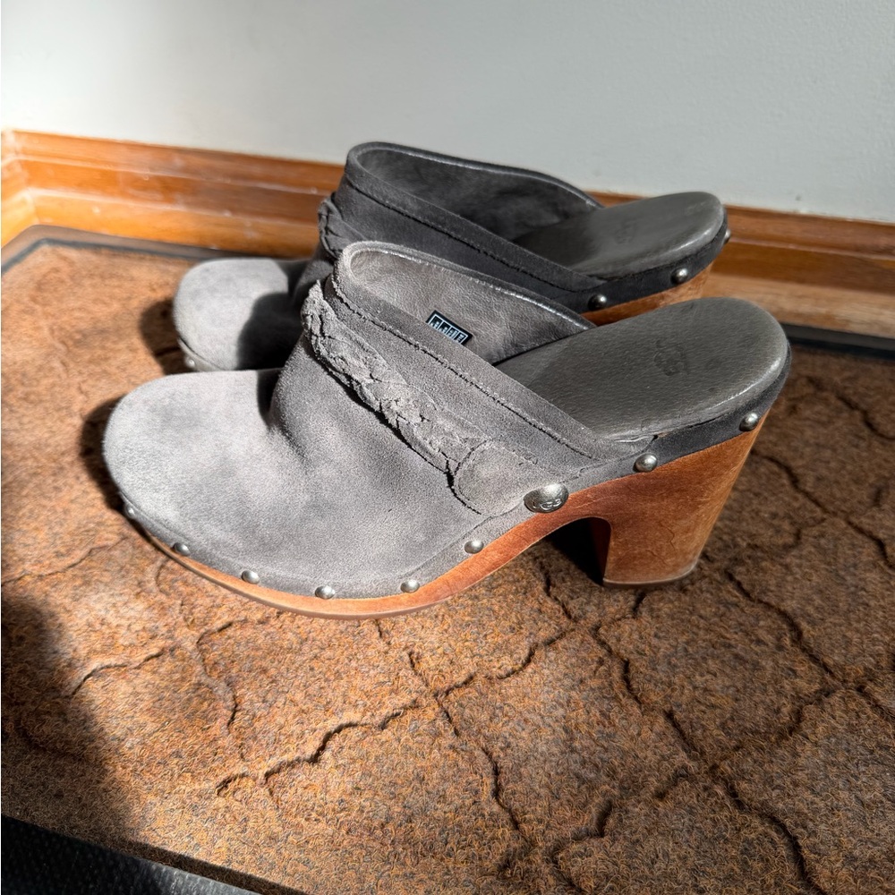 UGG Gray Suede Braided Mule Clogs - Size 8 - Picture 2 of 10